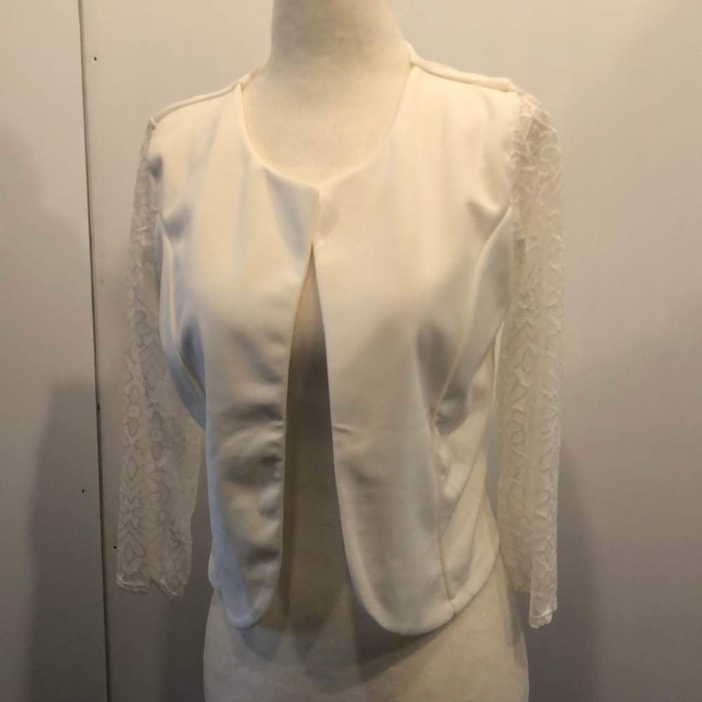 White/cream short Jacket with lace sleeves . Sz S . Great for a wedding .